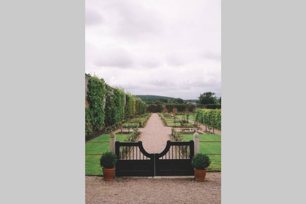 Garden Cottage, フォッシャバーズ エクステリア 写真